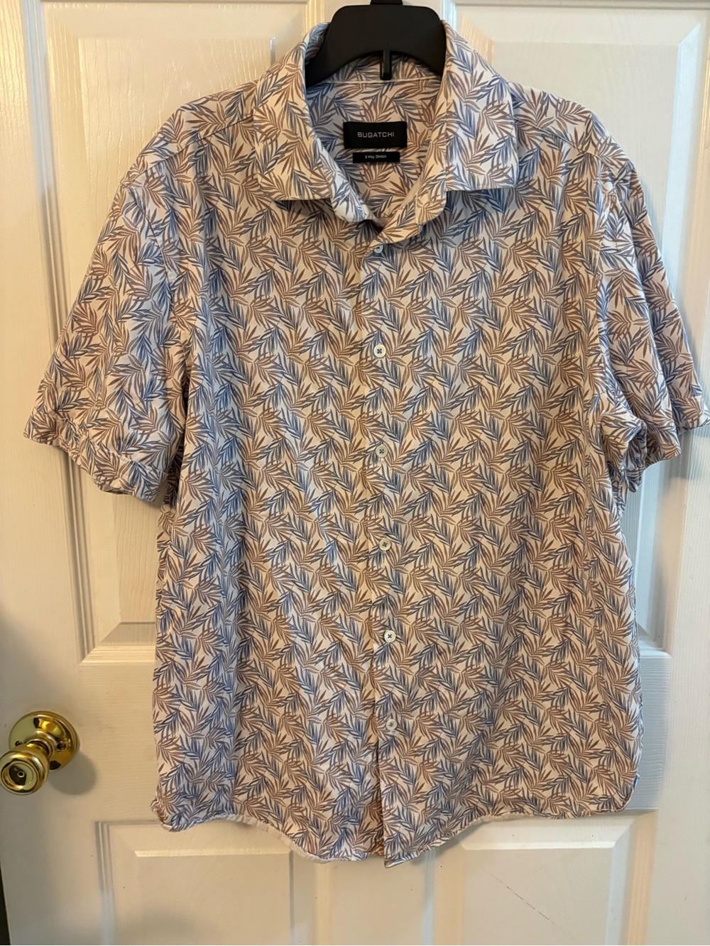 Bugatchi short-sleeve button-down shirt